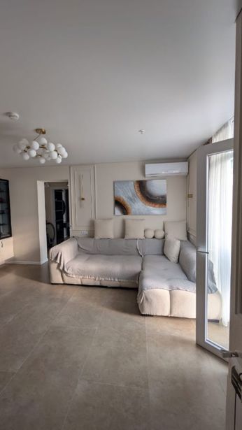 Apartment for sale in Batumi · J. Shartava Street 8