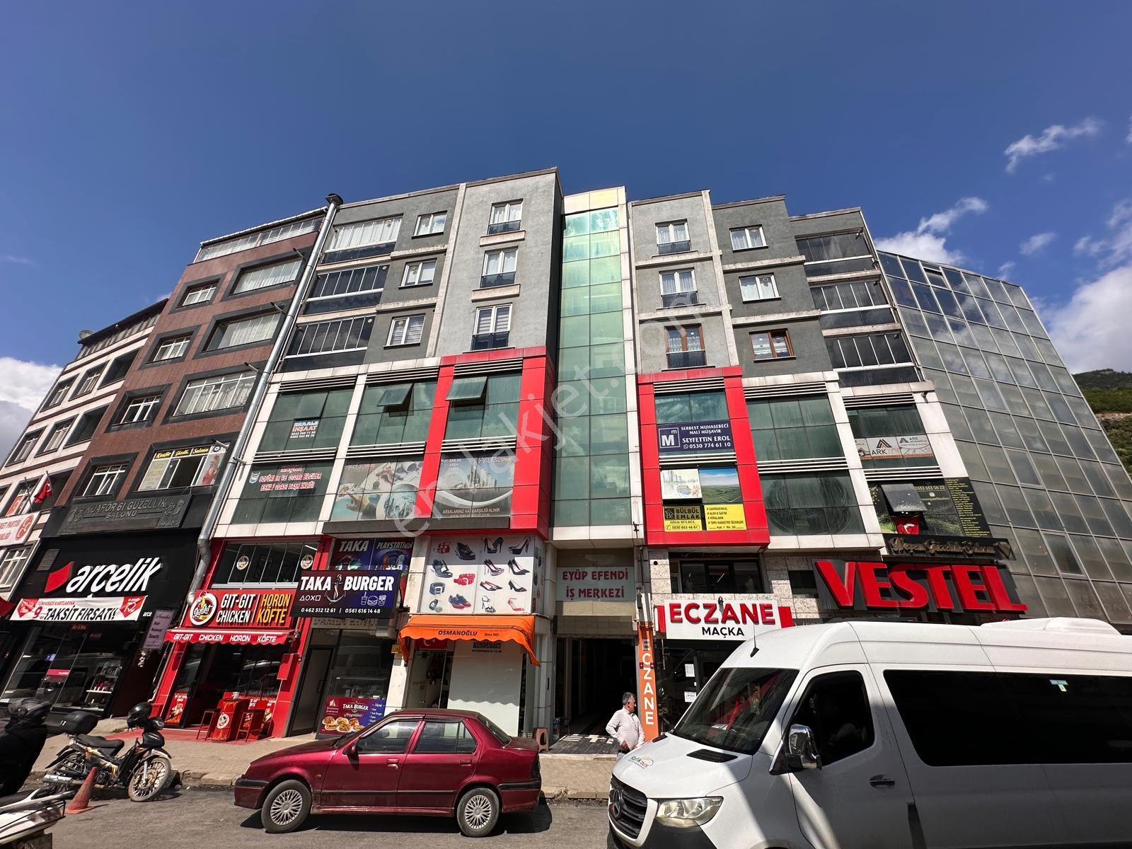 Office for sale in central Maçka